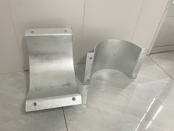 T-shaped pipe support