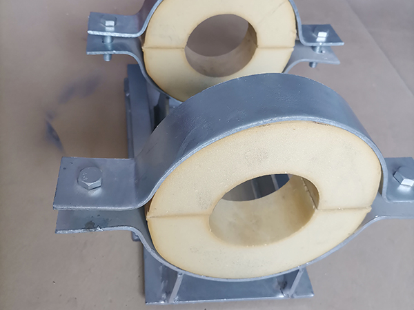 Insulation pipe holder